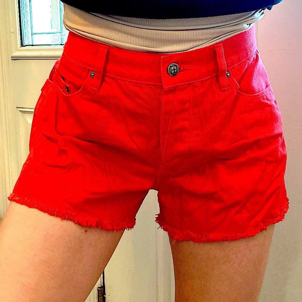 COPY - NWT Ksubi low-rise Jing shorts, high mid-waisted red denim BRAND NEW w/ … - Picture 3 of 15